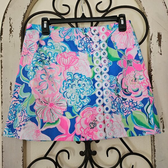 Lilly Pulitzer Women`s Floral Blue and Pink Print Skort size 4 - Picture 1 of 6